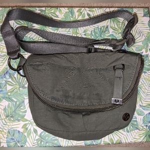 Lululemon mini micro festival bag belt greenish